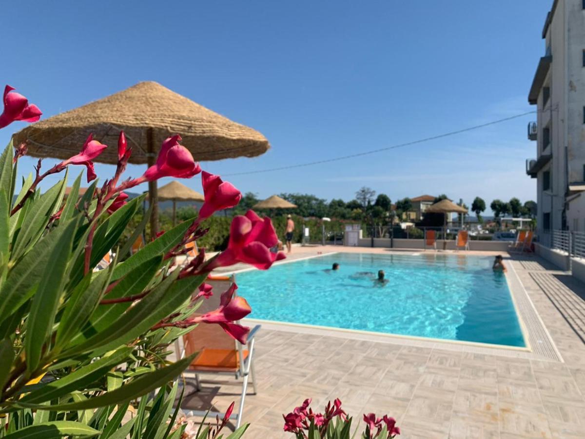 Hotel Letizia Follonica Exteriér fotografie